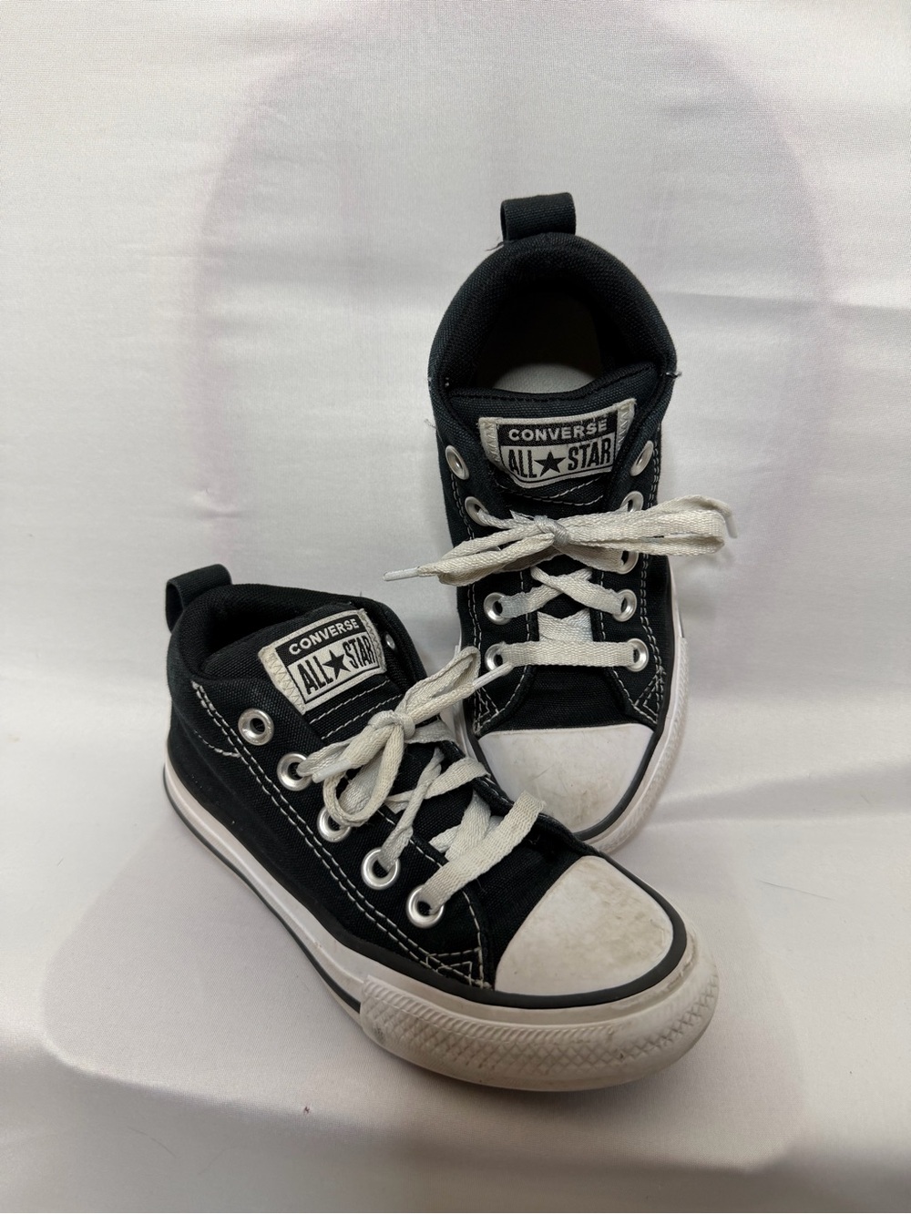 Black and white Converse Chuck Taylor All Star Street Mid sneakers, kids size 12